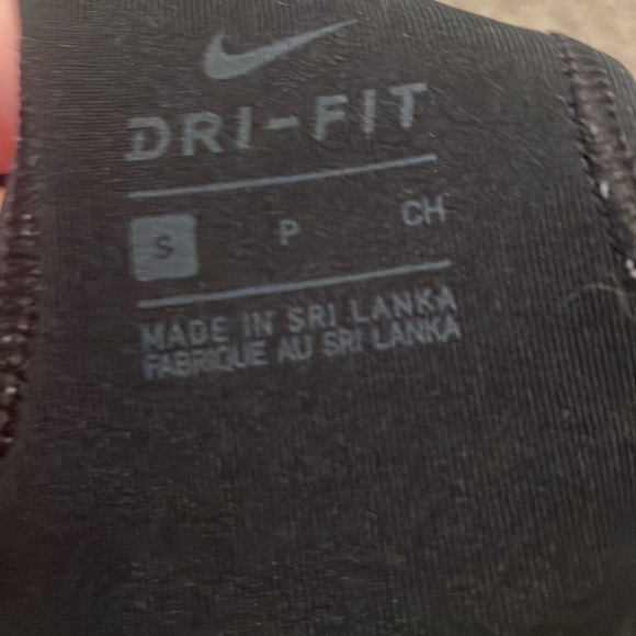 Nike sports bra - Picture 3 of 3